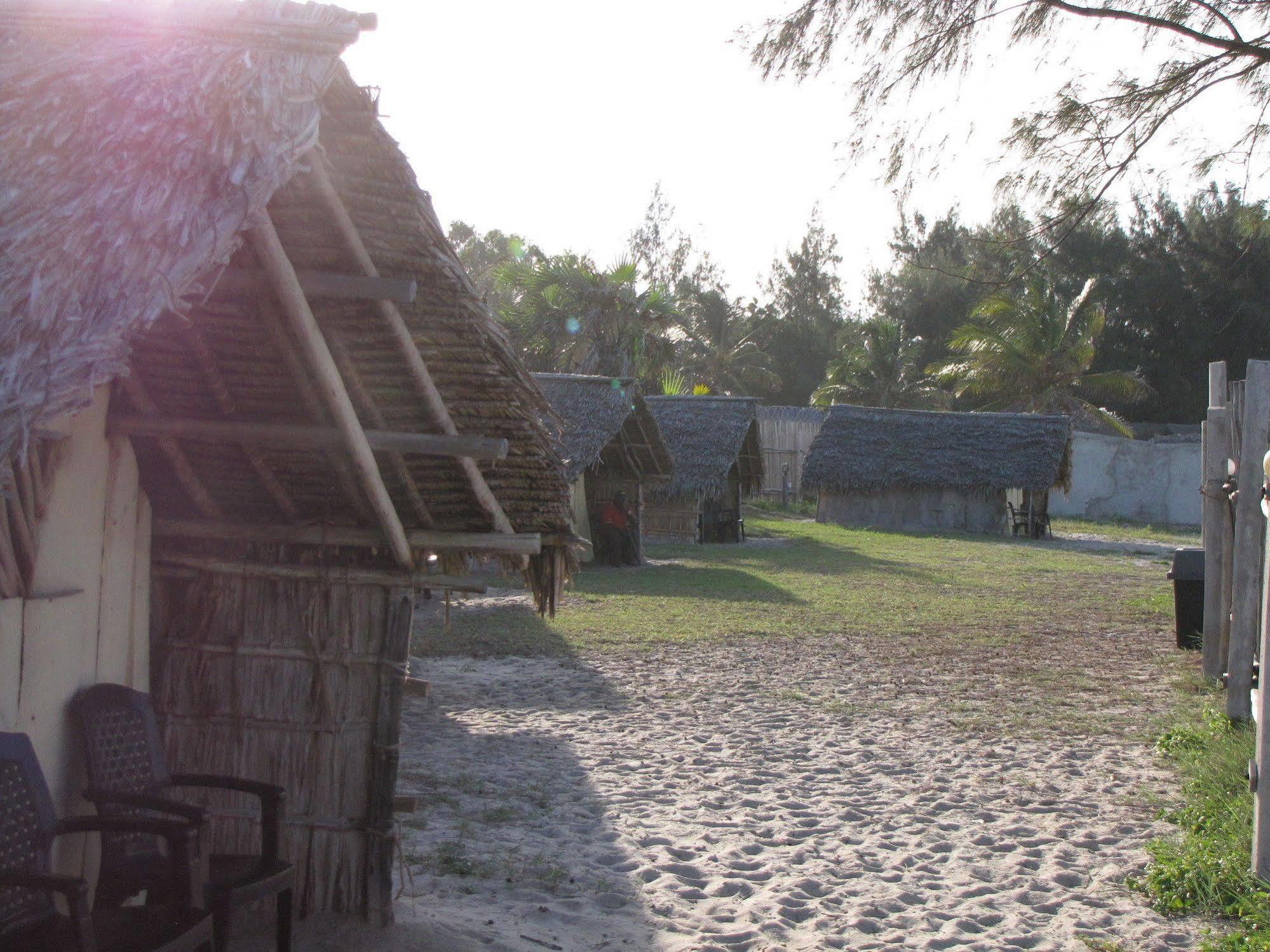 Hotel Kipepeo And Village