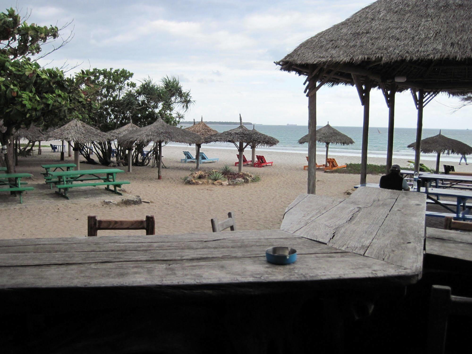 Hotel Kipepeo And Village